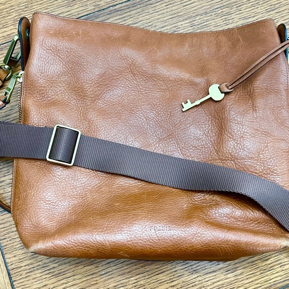 Fossil Brown Leather Shoulder Bag - Picture 3 of 5
